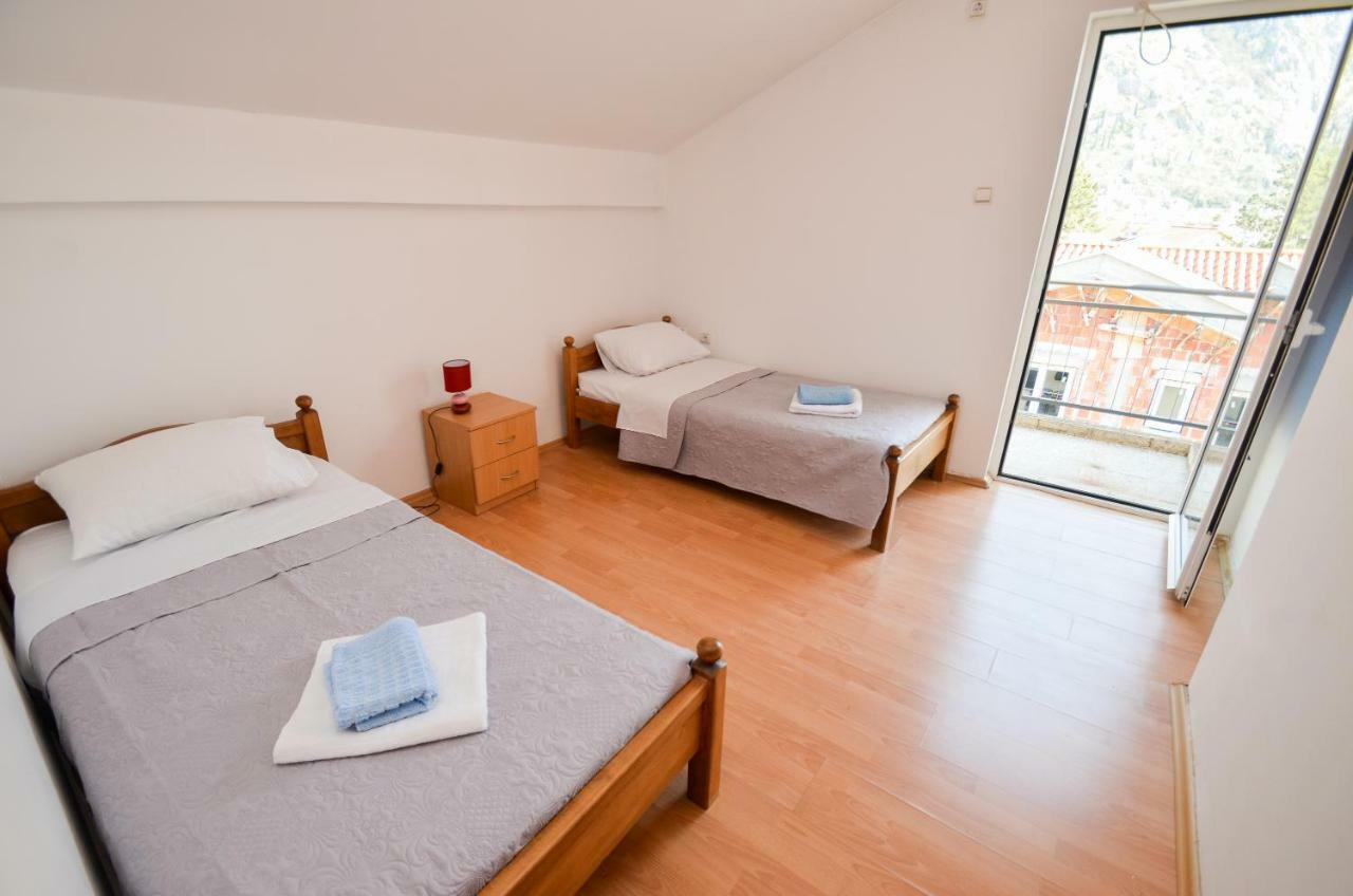 Apartment Barona Котор Екстериор снимка